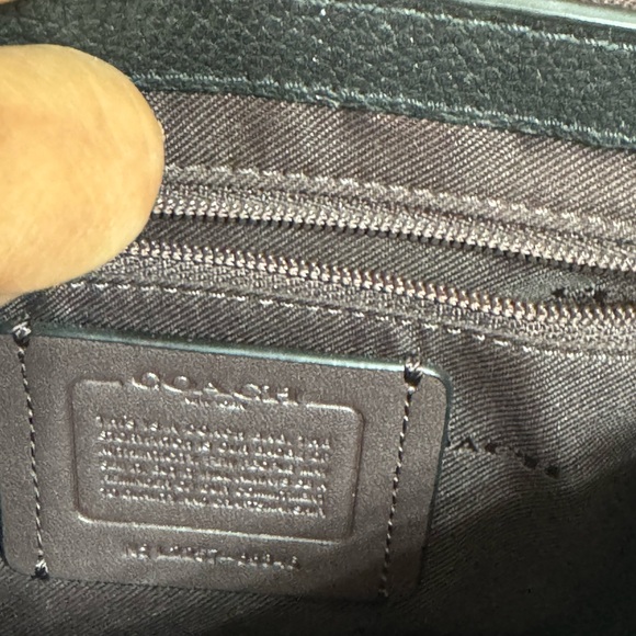 Coach Cassie black, gold hardware - Picture 6 of 10